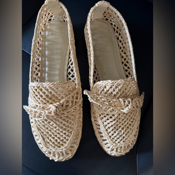 Alexandre Birman Elegant Woven Flats in Natural Tan - Size 40 - Picture 2 of 4